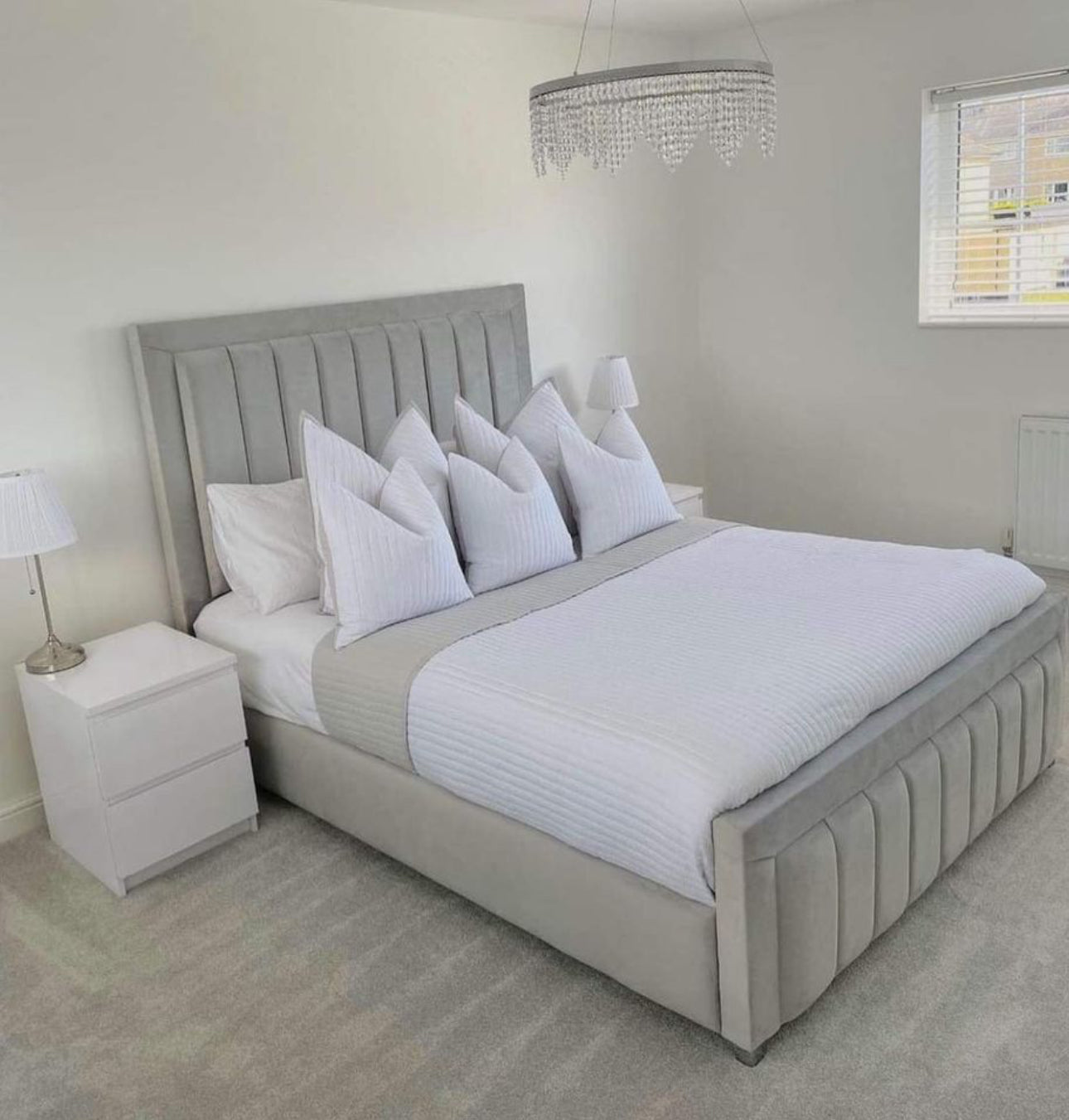 Miley Line Bed
