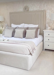 Charlotte Bed
