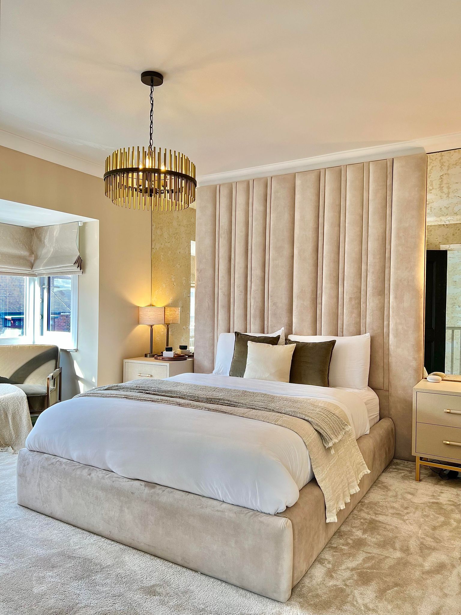 Chateaux Bespoke Wall Headboard Bed
